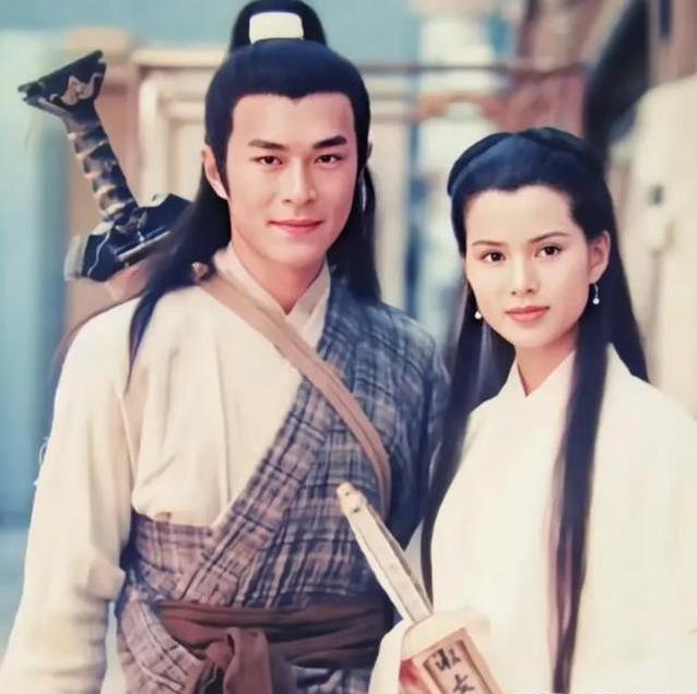 逼她退出娱, 成了无数人